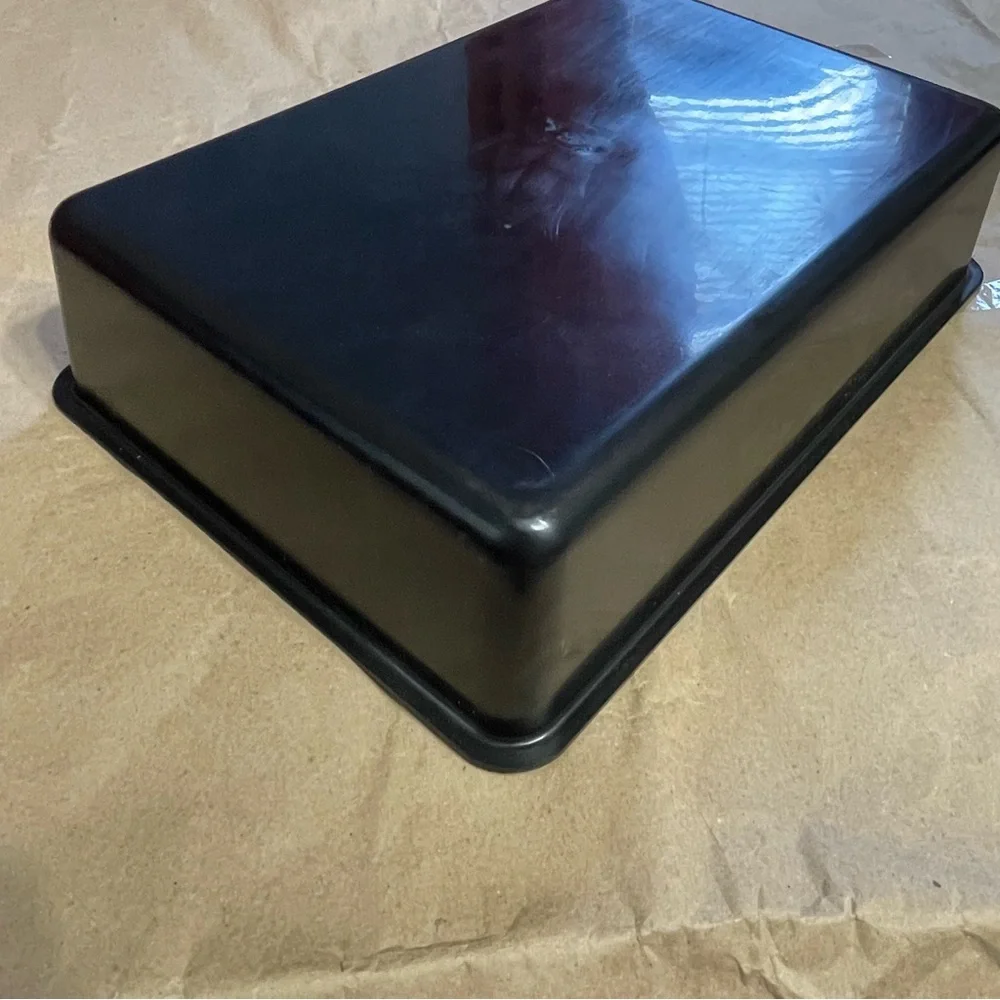 Black Plastic Reptile Hide Box